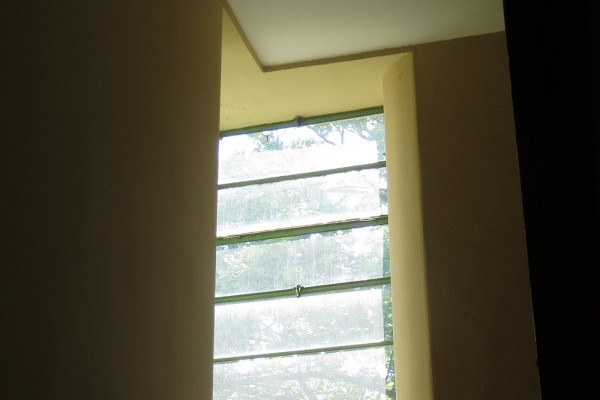 Viele originale Details wie die Fenster im Treppenhaus sind erhalten.