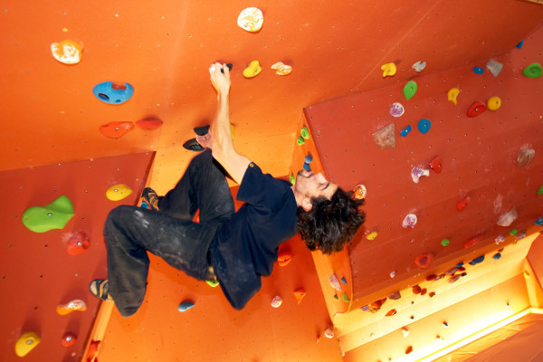Boulderbereich der 14 Meter hohen Kletterwand in der Jugendherberge Echternach Boulderbereich der 14 Meter hohen Kletterwand in der Jugendherberge Echternach