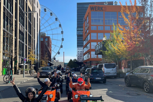 Startpunkt jeder Hot Rod Fun Tour am Werksviertel-Mitte München, direkt hinter dem Ostbahnhof in der Nähe vom Umadum Riesenrad
