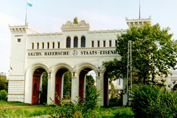 Von hier fuhren die Züge Richtung Süden - der Bayerische Bahnhof.