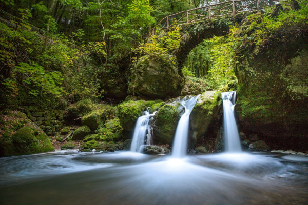 Wasserfall im Schiessentümpel Wasserfall im Schiessentümpel