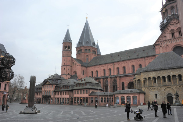Markt mit Mainzer Dom