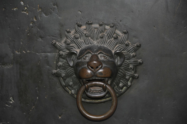 Löwenkopf vom Willigis Portal