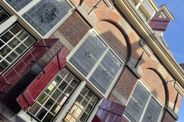 HERZBLUT Amsterdam Stadtführungen mit Herz & Seele! 
ARCHITEKTUR ER-FAHREN/ AMSTERDAM ARCHITEKTUR/ KONTRASTE/ INFORMATIONEN/ HERAUSFORDERUNG WASSER/ SPASS