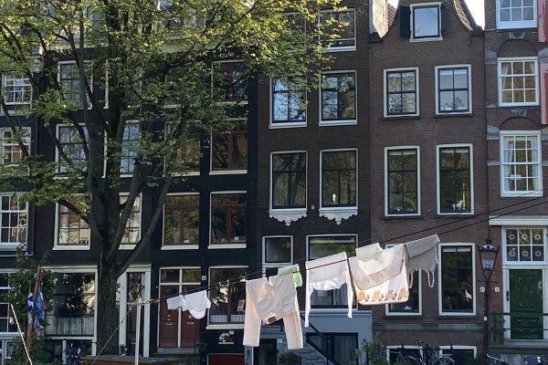 HERZBLUT AMSTERDAM: Stadtführungen mit Herz & Seele!
KULTOUR/ KULTURELLE STADTFÜHRUNG/ INFORMATIV/ KURZWEILIG/ Grachtengürtel Amsterdam