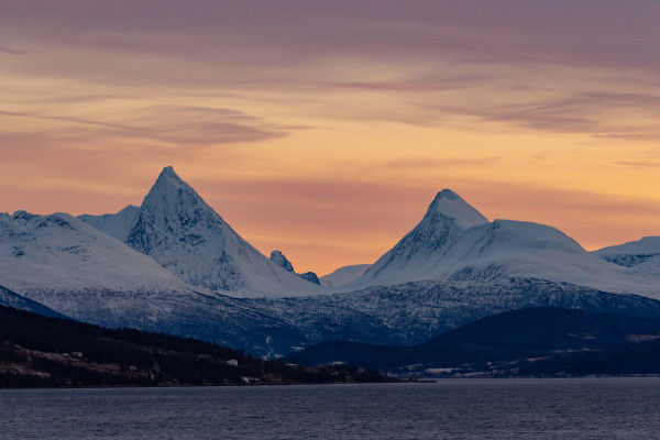 und Berge