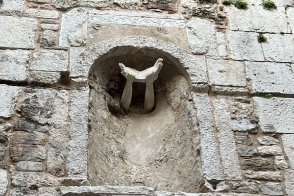 Porta Ferrea Detail