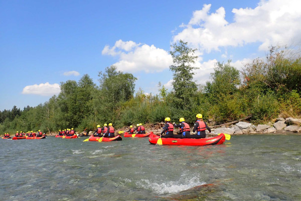 Traumhafte Landschaft beim Rafting mit MAP-Erlebnis