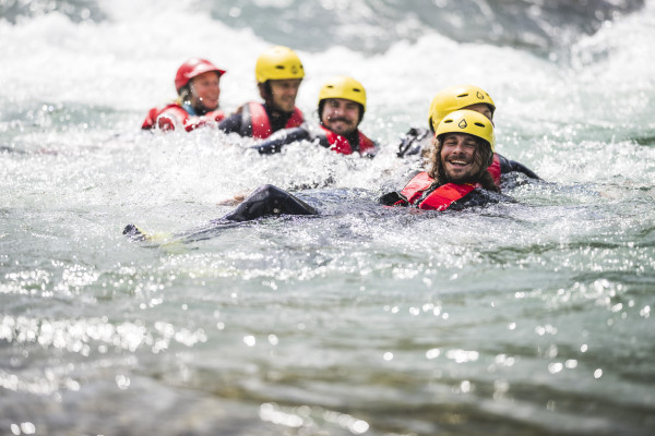 Schwimmpause beim Rafting mit MAP-Erlebnis