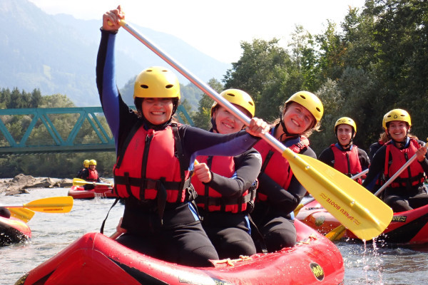 Spaß für die ganze Gruppe beim Rafting mit MAP-Erlebnis