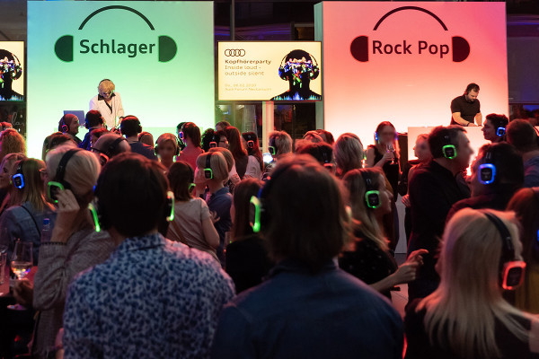 Kopfhörerparty im Audi Forum Neckarsulm 