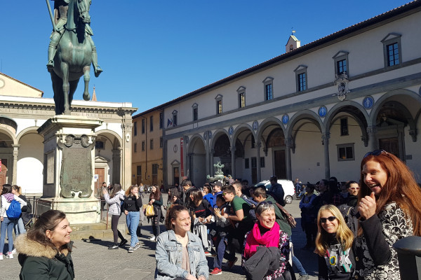 Bequeme Sitzführung von Florenz mit Eis