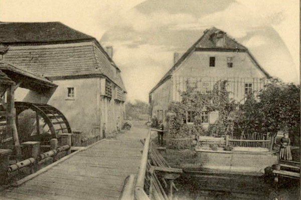 Die Gohliser Mühle ist beherbergt heute eine Kita und Restauration.