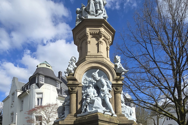 Märchenbrunnen