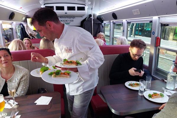 Gourmet Tour im Amerikanischen Schulbus, sightseeing.lu, Luxemburg