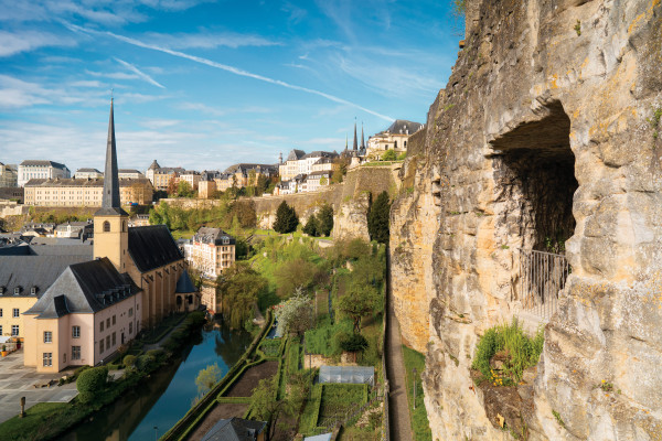 Luxembourg City Tour with the minibus in the City Grund