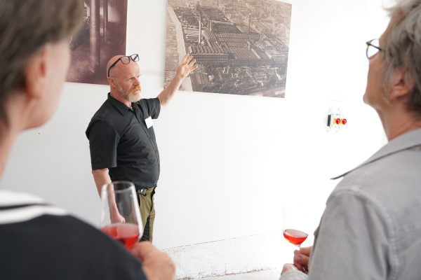 Geschichte und Location