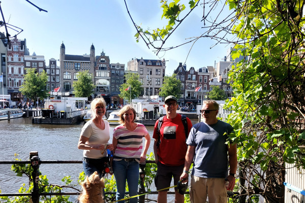 HERZBLUT AMSTERDAM-Stadtführungen mit Herz & Seele! REDKULT: Historisches Stadtzentrum, Rotlicht Viertel/ informativ/ heiter/ kurzweilig/ Dam/ Nieuwe Kerk/ Palast/ Grachten/ Coffeeshops/ Geschichte und Geschichten/ Architektur