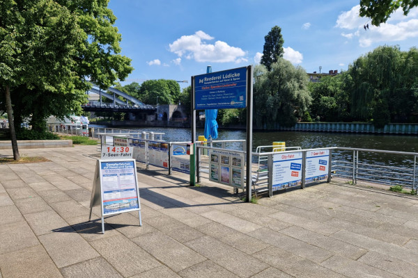 Anlegestelle Spandau Lindenufer