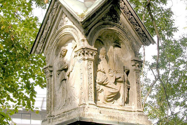 Das alte Bachdenkmal.