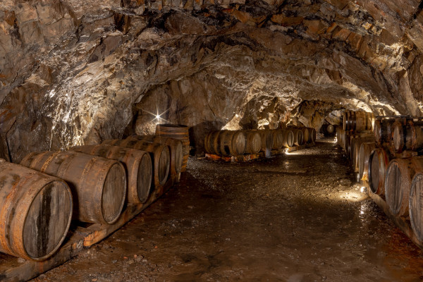 Unser Whisky und reift in einem alten Luftschutzkeller.