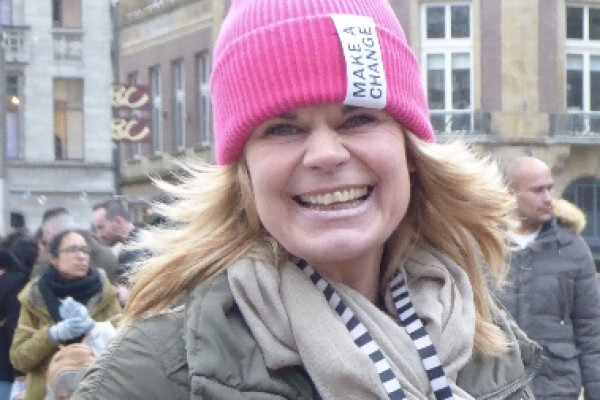 Herzblut Amsterdam Stadtführungen mit Herz und Seele!
Informativ, kurzweilig, heiter und individuell. Kleine Gruppen. Deutsch.