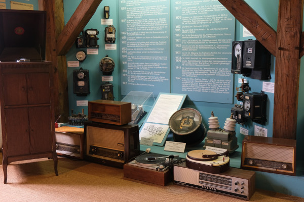 Radios und Messgeräte