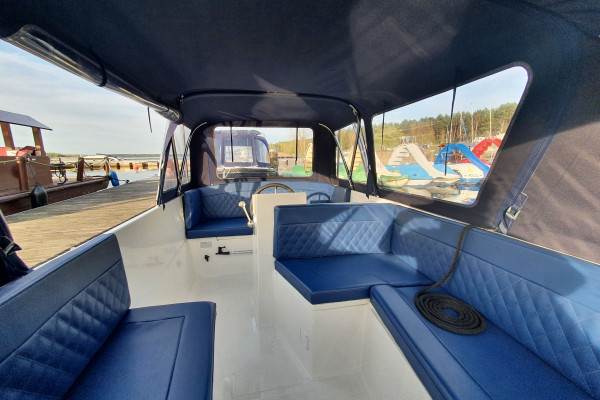 Motorboot Innenraum