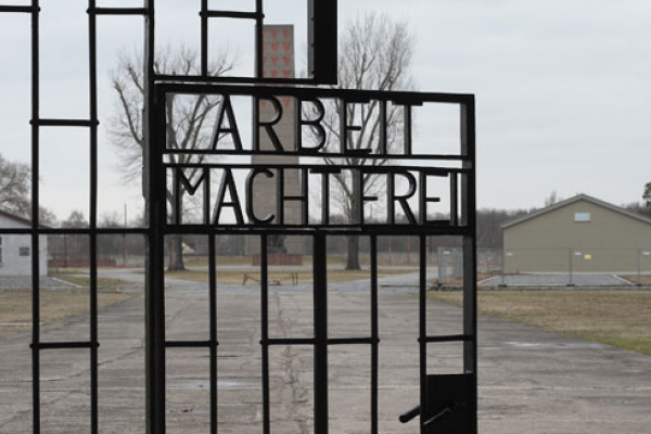 Eingang zum Konzentrationslager