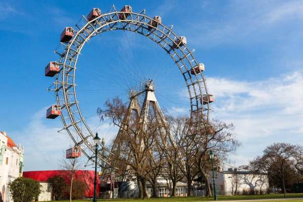 Wiener Riesenrad mit der Prater Highlights Card entdecken