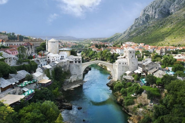 Mostar mit Brücke