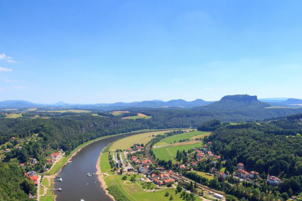 
Heli Rundflug über das Elbsandsteingebirge