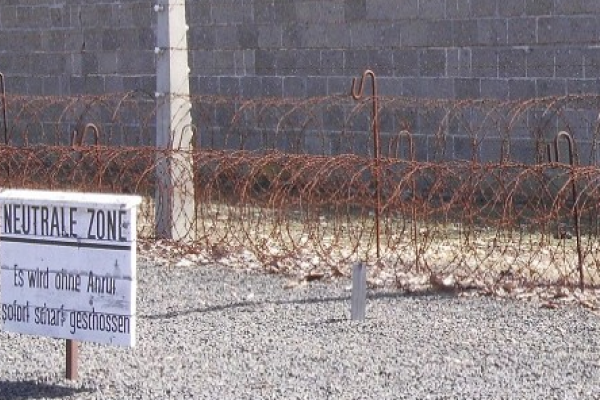 Stacheldraht und Schießbefehl