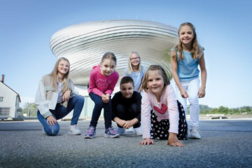 KINDER/JUGENDLICHE von 6-14 Jahre