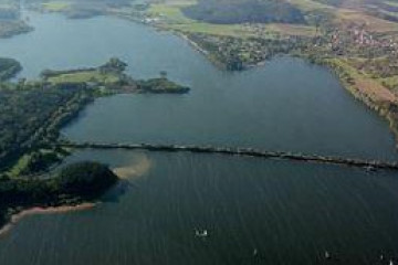 Rundflug über den Brombachsee in Bayern