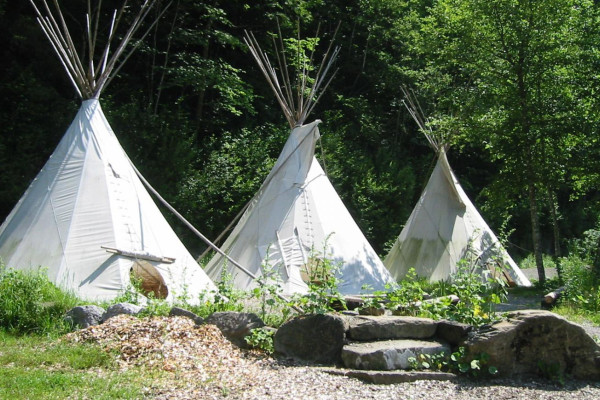 Übernachtung in Tipis (optional)