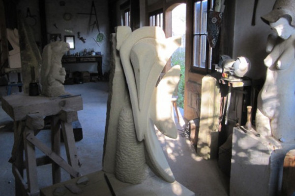 Bildhauer-Werkstatt in Gundersweiler