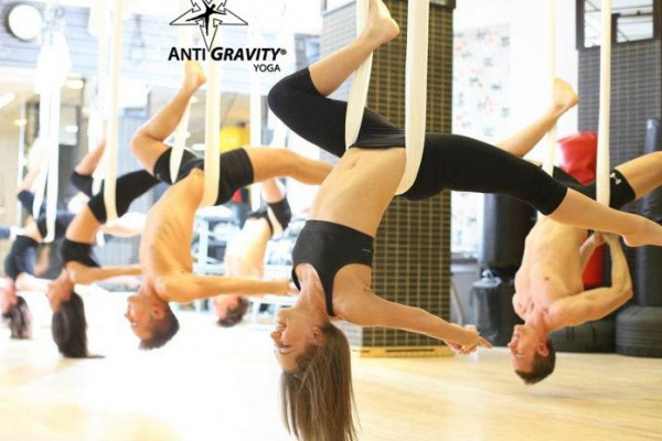 Anti-Gravity-Yoga