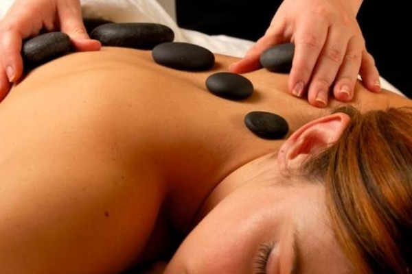 Hot Stone-Massage in Regenstauf