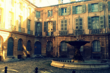 Fontaine et place d'Albertas