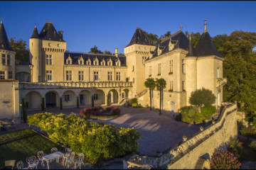 Visite des caves et dégustation - Château de la Rivière