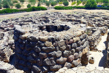 Cagliari: site Unesco de Barumini et le parc de la Giara