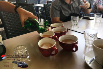 Pause crêpe accompagné d'un  bon du cidre !