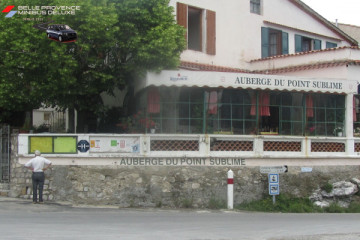 Aux confins de la Provence