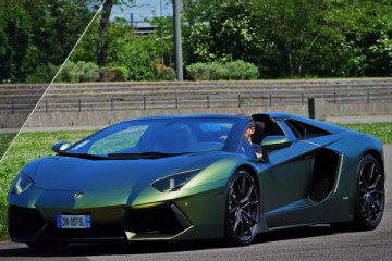 Lamborghini Aventador Roadster - 2015