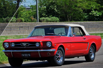 FORD MUSTANG V8 - 1965