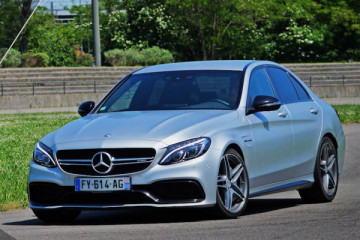 MERCEDES C63 AMG - 2016