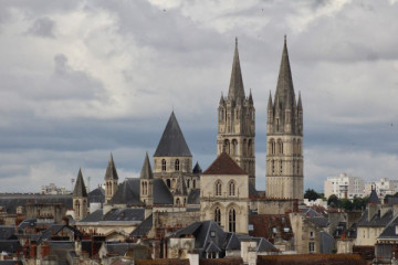 Caen : Visite guidée privée de la ville à pied