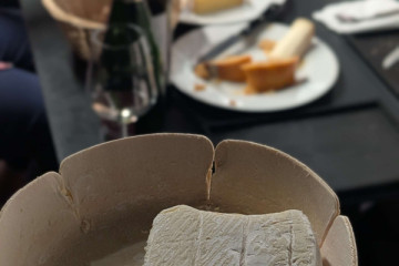 French wine and cheese pairing ! Atelier bilingue
