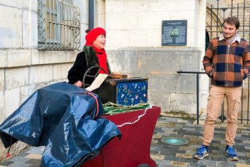 Pain d’épices et boules de neige : le Noël de Barbarine